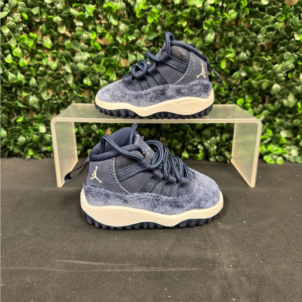 Air Jordan 11 "Midnight Navy" sneakers - C3
